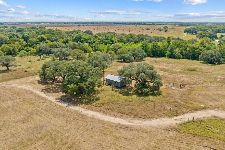 More Photos Of 1408 State Park Rd, Lockhart Land For Sale