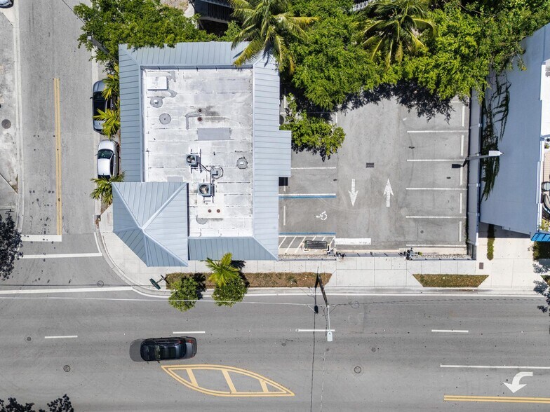 More Photos Of 3305 SW 37th Ave, Miami Office For Sale