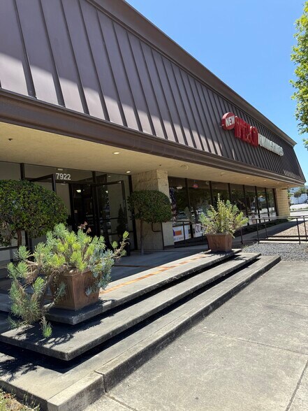 More Photos Of 7922 Dublin Blvd, Dublin Freestanding For Sale