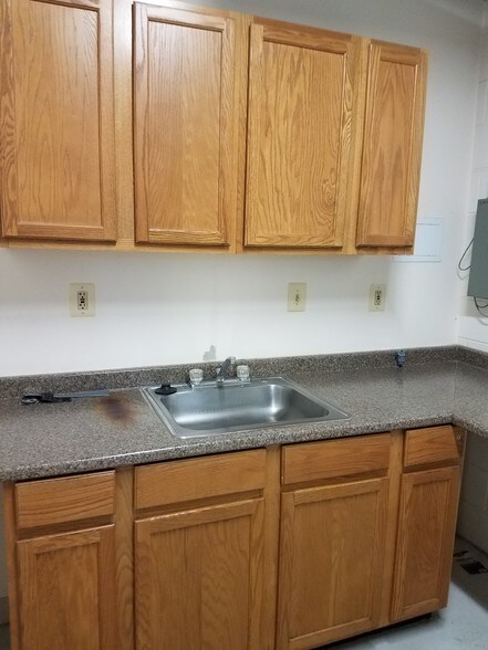 More Photos Of 7611-7615 Rickenbacker Dr, Gaithersburg Flex For Lease