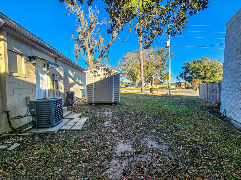 More Photos Of 4925 SE Abshier Blvd, Belleview Medical For Sale