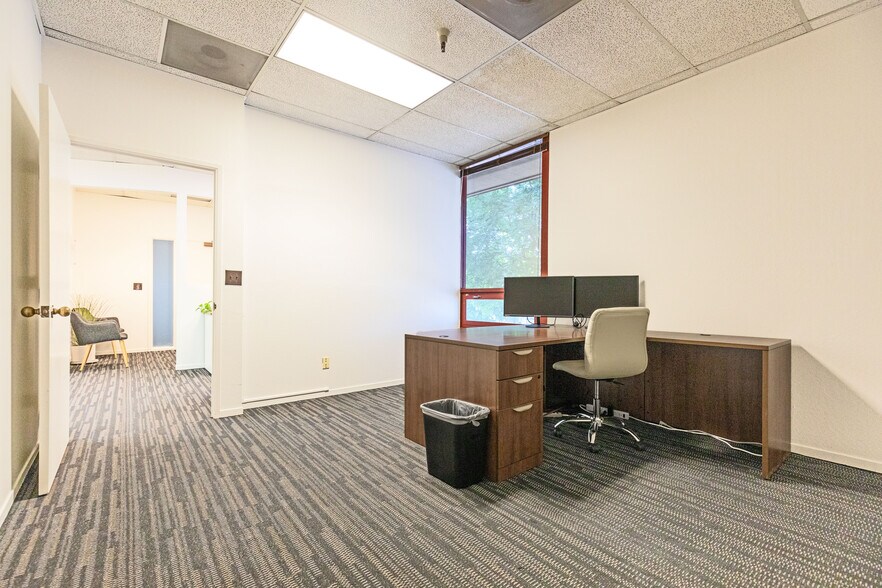 More Photos Of 725 30th St, Sacramento Office For Lease
