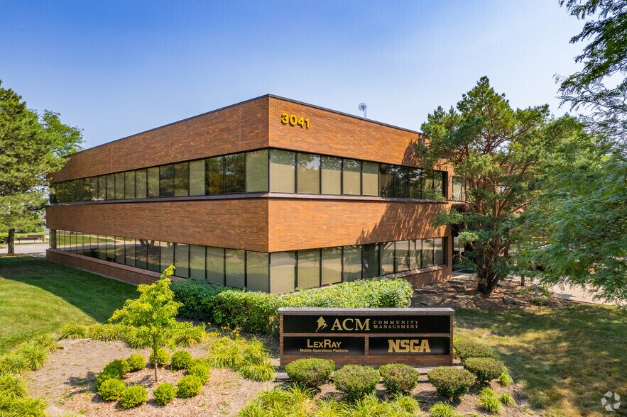 Primary Photo Of 3041 Woodcreek Dr, Downers Grove Office For Lease