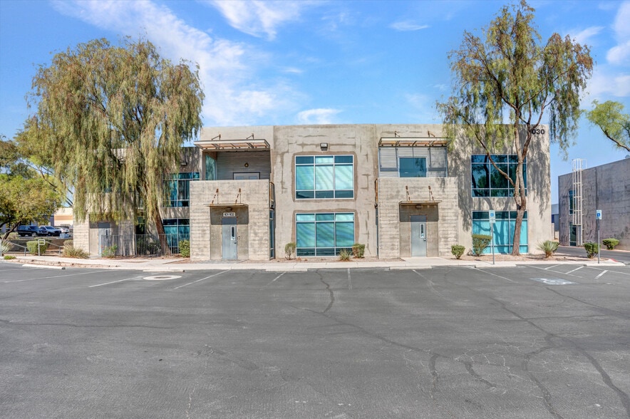 More Photos Of 4030 E Post Rd, Las Vegas Warehouse For Sale