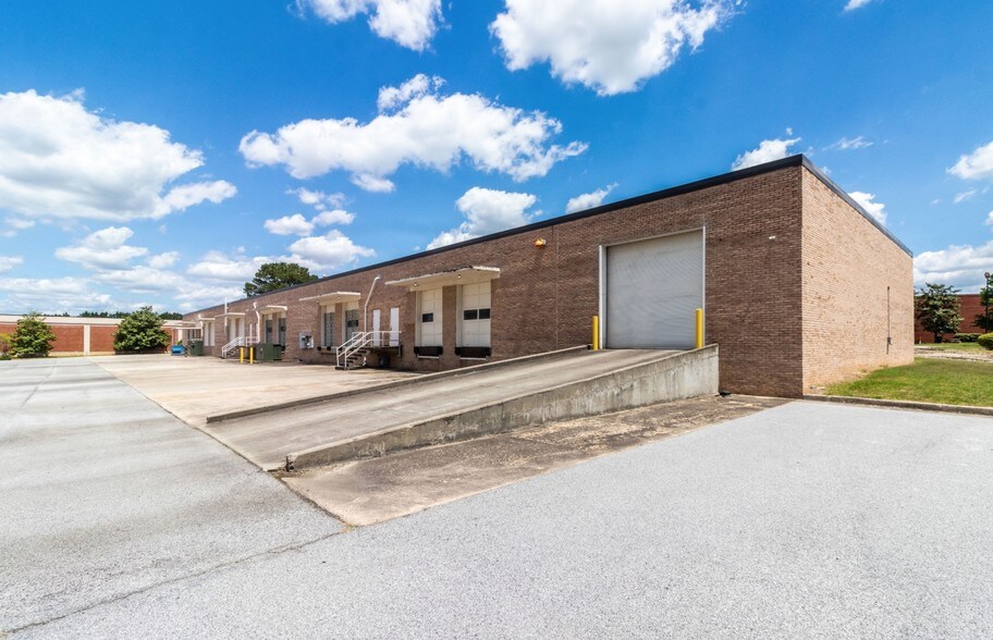 More Photos Of 730-760 Great Sw Pky SW, Atlanta Distribution For Lease