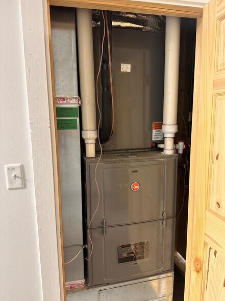 More Photos Of 12323 Maple St, Bear Lake Storefront Retail Residential For Sale