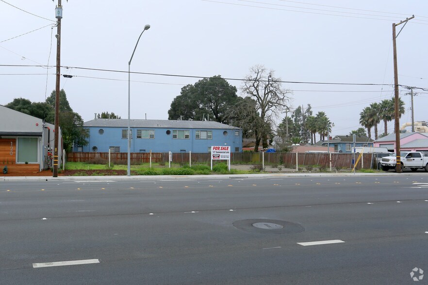 More Photos Of 112-116 College Ave, Santa Rosa Land For Sale