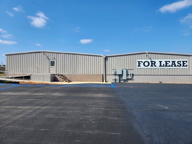 More Photos Of 3225 Highway 31 S, Decatur Industrial For Lease
