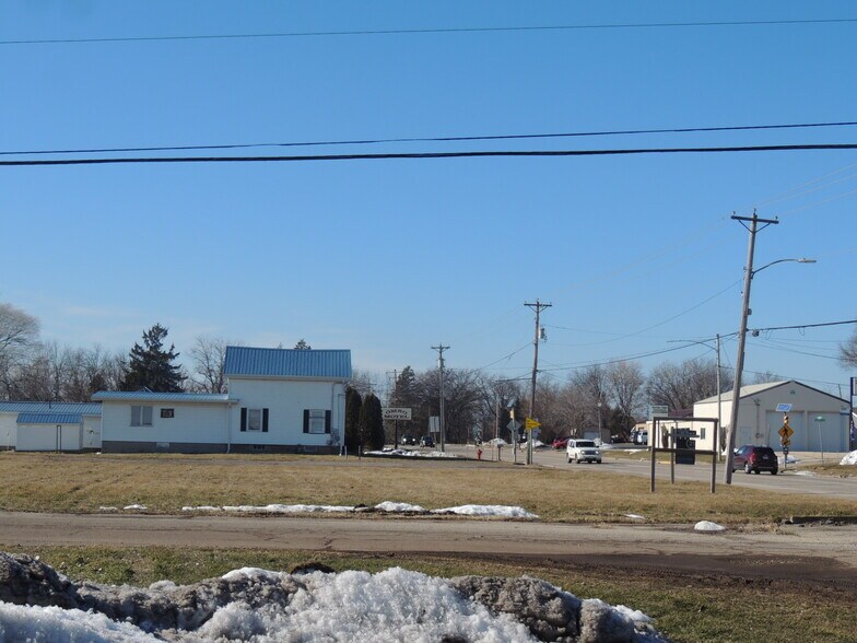 More Photos Of 1110 E Main St, Omro Land For Sale