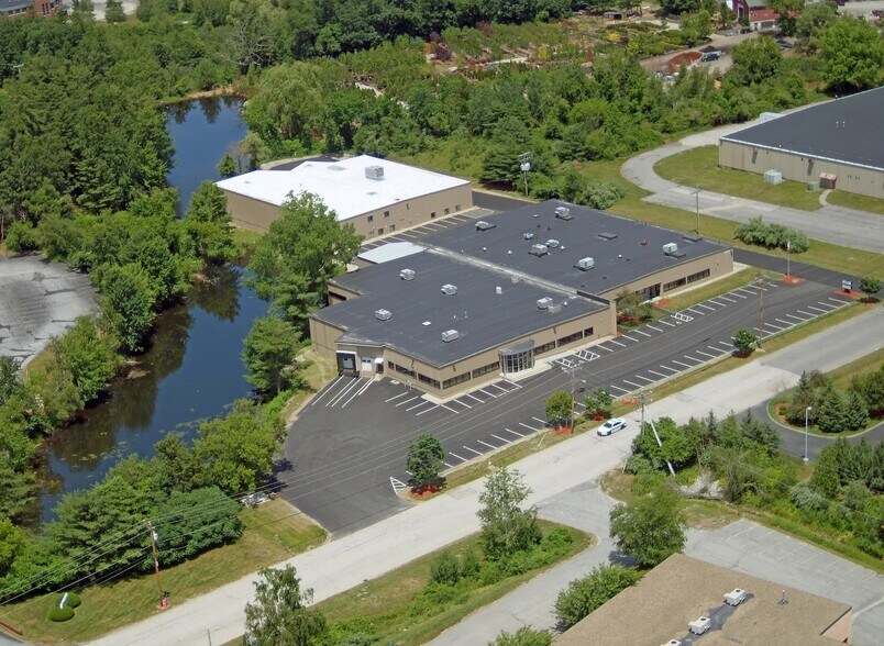 Primary Photo Of 11 Executive Dr, Hudson Light Distribution For Lease