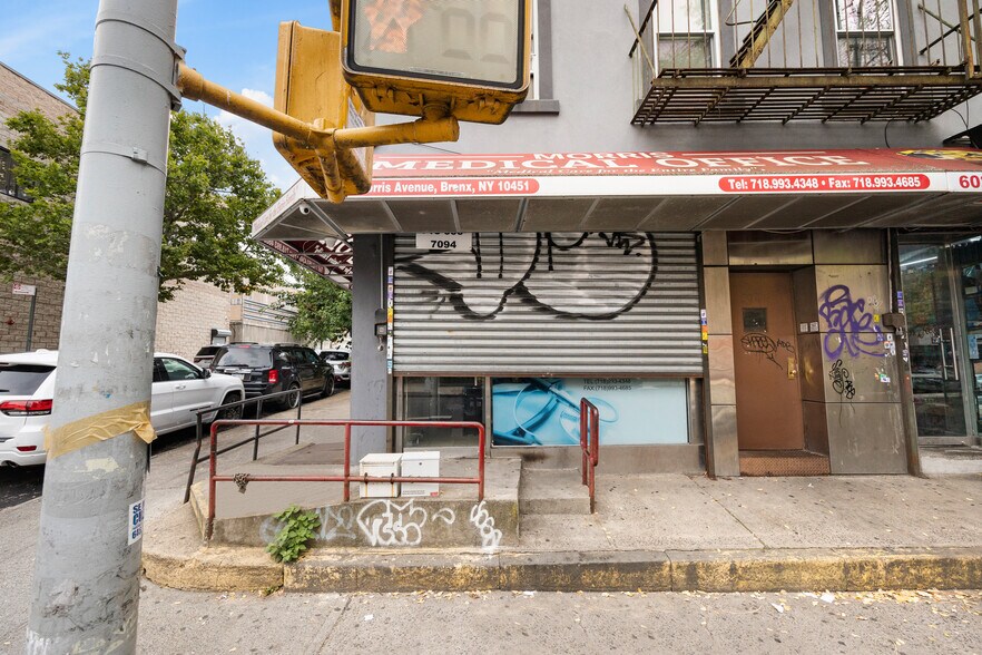 More Photos Of 600-602 Morris Ave, Bronx General Retail For Sale