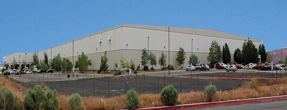 More Photos Of 1600 E Newlands Dr, Fernley Warehouse For Lease