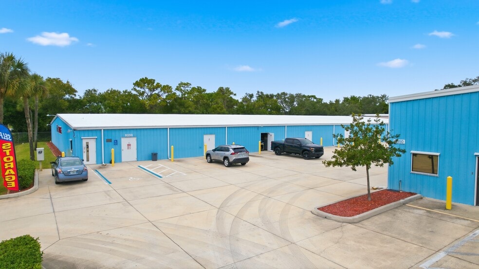 More Photos Of 1350 Lake Washington Rd, Melbourne Specialty For Sale