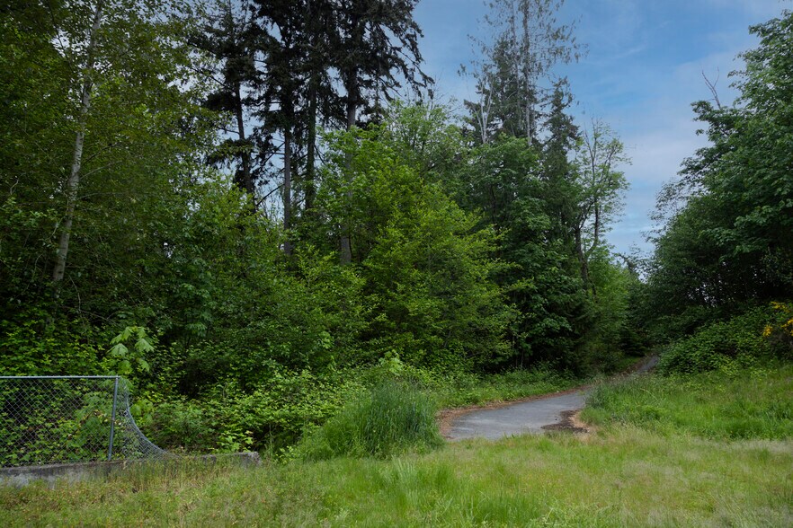 More Photos Of 10th Avenue @ Liberty, Poulsbo Land For Sale