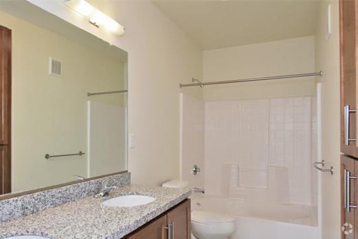 More Photos Of 332 Laskin Rd, Virginia Beach Apartments For Lease