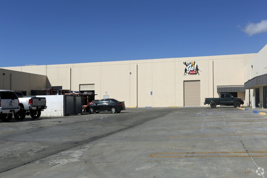 More Photos Of 10968 I Ave, Hesperia Warehouse For Lease