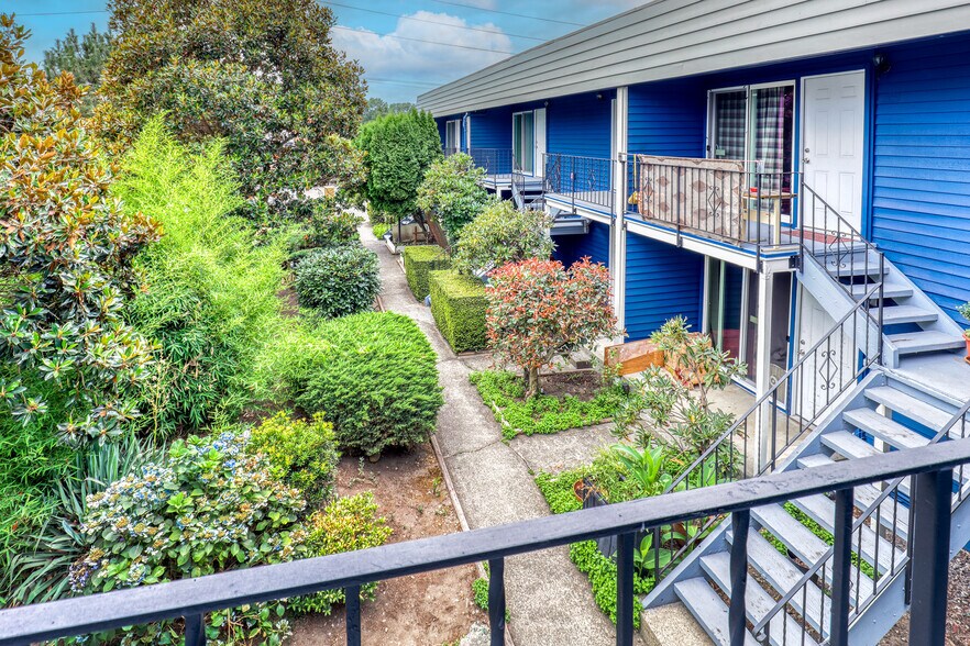 More Photos Of 720 Washington Ave N, Kent Apartments For Sale