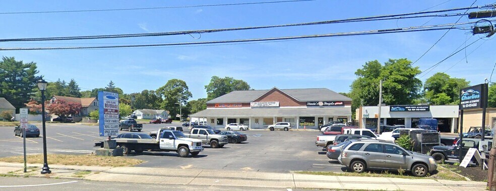 More Photos Of 400 Hawkins Ave, Lake Ronkonkoma General Retail For Sale