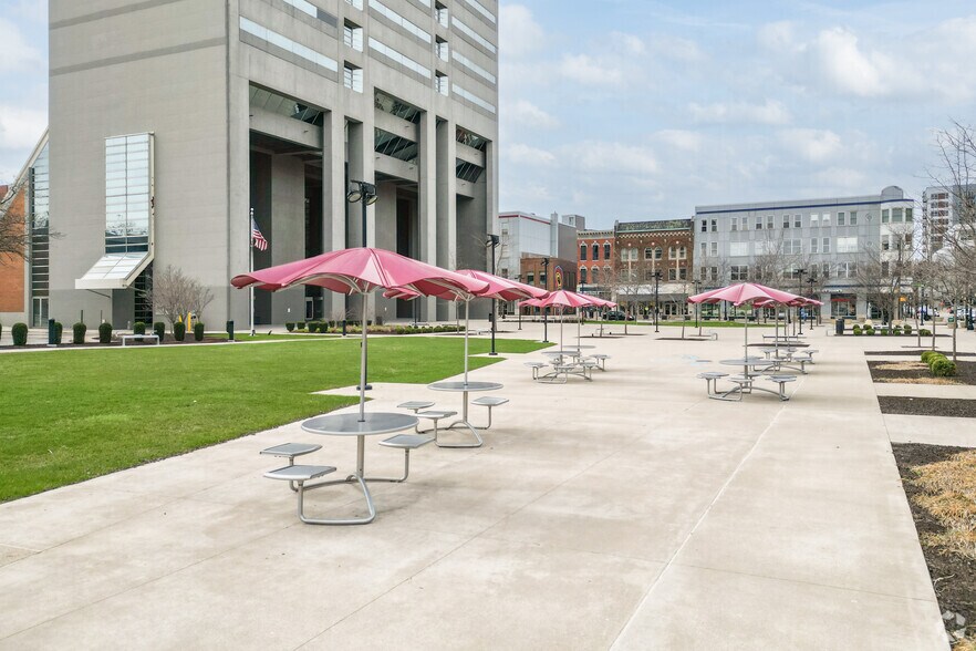 More Photos Of 110 E Wayne St, Fort Wayne Coworking Space