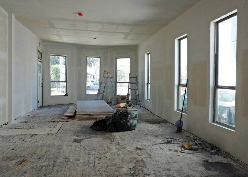 More Photos Of 1234 S Saint Marys St, San Antonio Storefront Retail Office For Sale