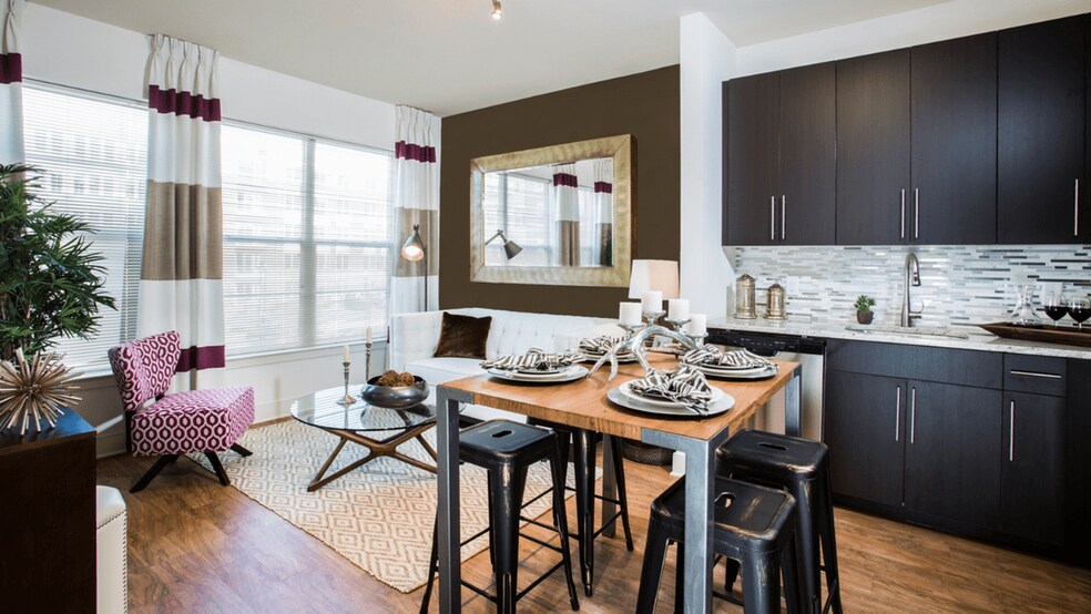 More Photos Of 5760 Dow Ave, Alexandria Apartments For Lease