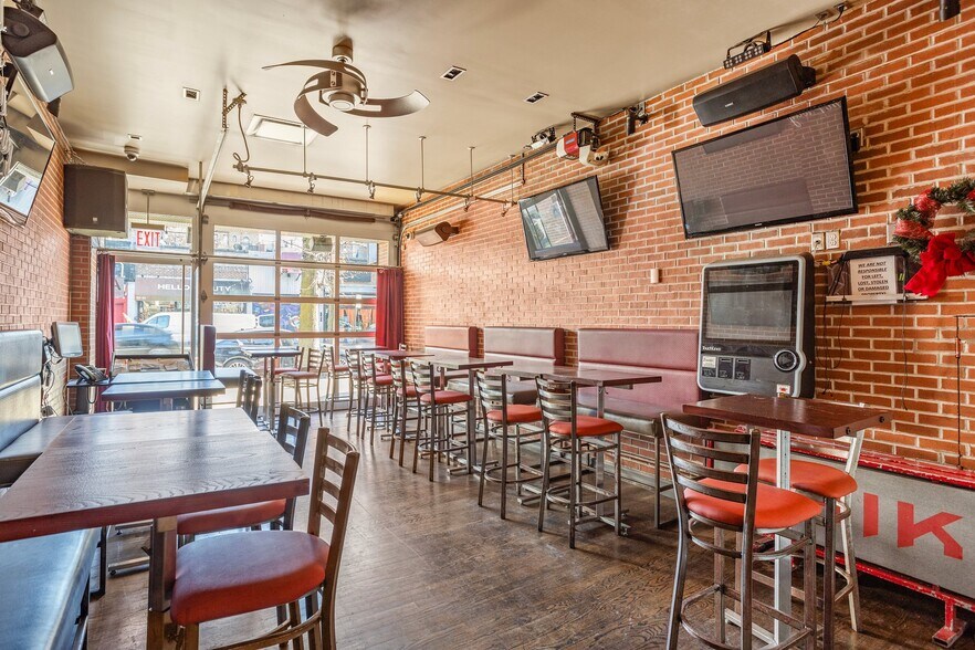 More Photos Of 3216 Steinway St, Astoria General Retail For Lease