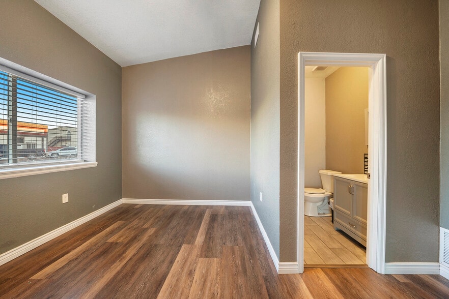 More Photos Of 103 Main St, La Salle Industrial For Sale