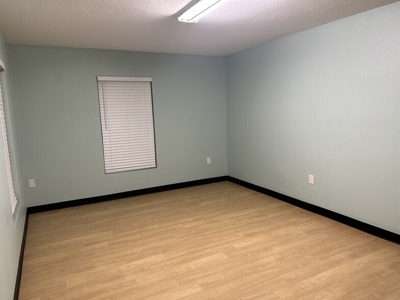 More Photos Of 3869 Nova Rd, Port Orange Office For Lease