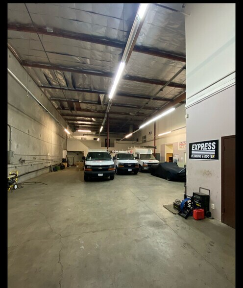 More Photos Of 7949 Ajay Dr, Sun Valley Warehouse For Lease