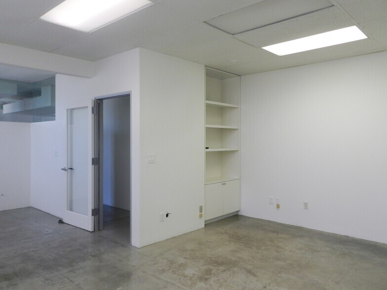 More Photos Of 1311 Broadway, Santa Monica Office For Lease