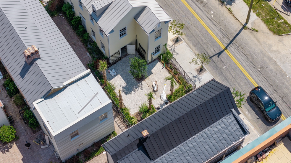 More Photos Of 40 Line St, Charleston Apartments For Lease
