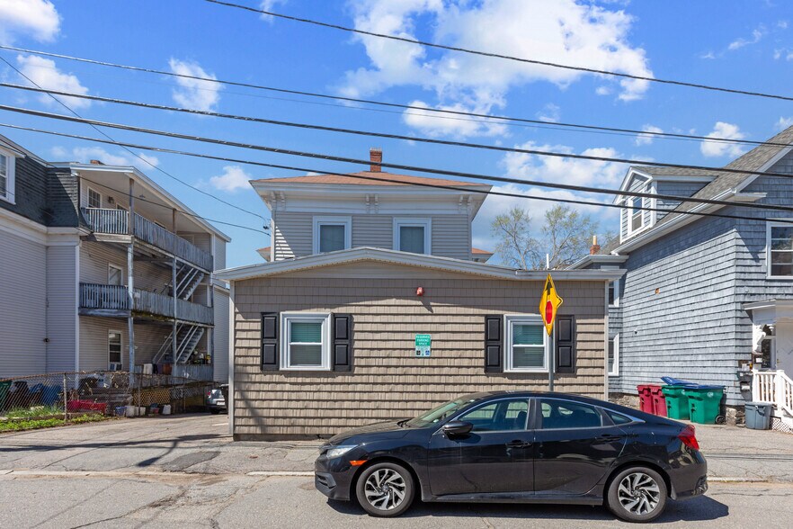 More Photos Of 75 Bowers St, Lowell Apartments For Sale