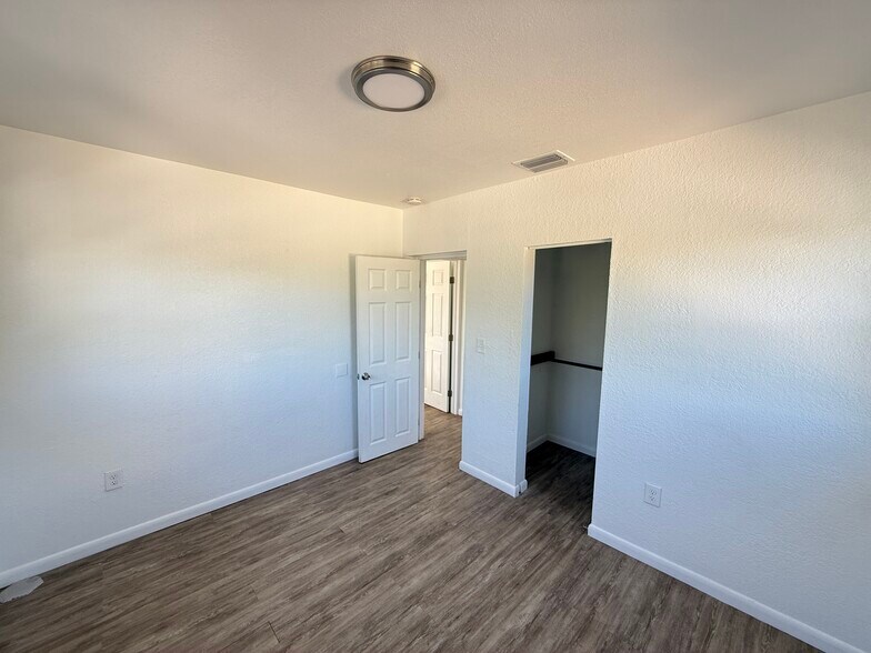 More Photos Of 236 SW 10th Ave, Miami Apartments For Sale
