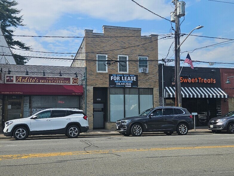 Primary Photo Of 158 Jericho Tpke, Mineola Storefront Retail Residential For Lease
