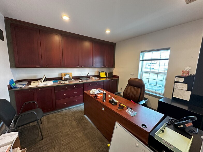 More Photos Of 2630 Van Horn Rd, Fairbanks Warehouse For Sale
