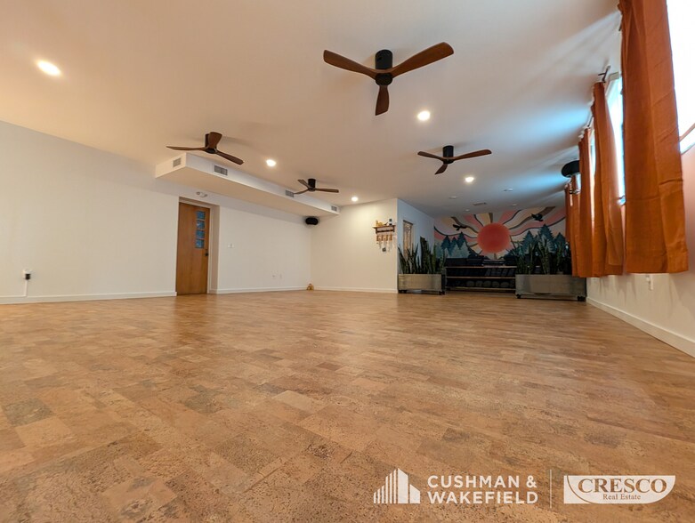 More Photos Of 16300-16306 Detroit Ave, Cleveland Unknown For Lease