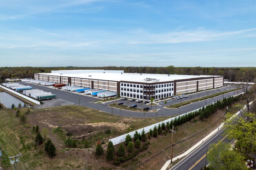 More Photos Of 200 S Pemberton Rd, Pemberton Township Distribution For Lease