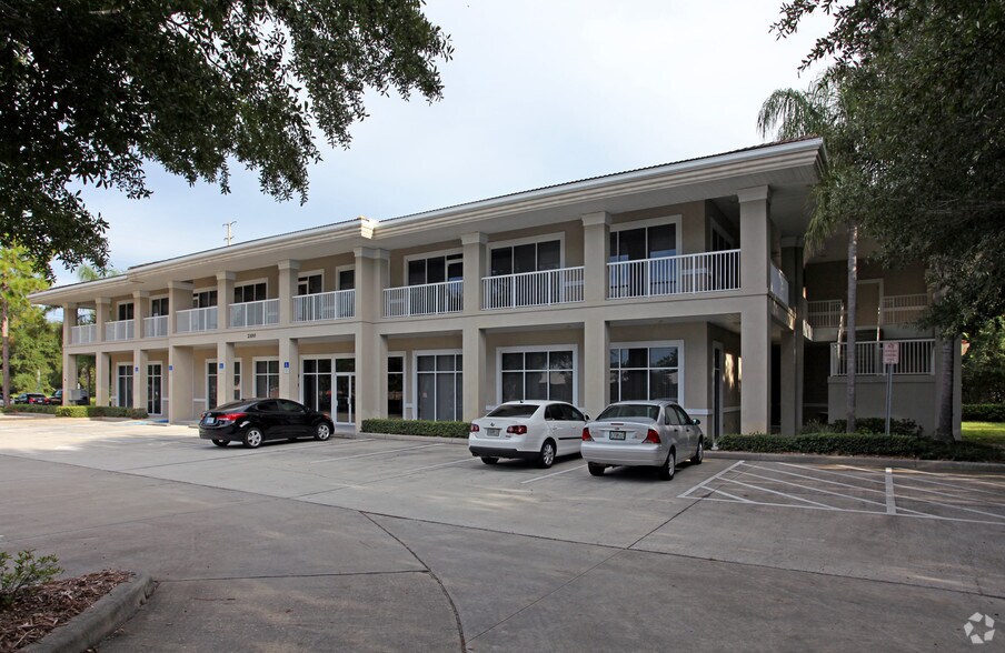 Primary Photo Of 2100 Alafaya Trl, Oviedo Office For Lease