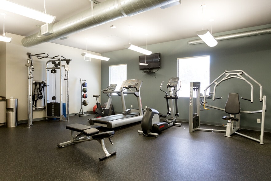 More Photos Of 4020 Moorpark Ave, San Jose Unknown For Lease