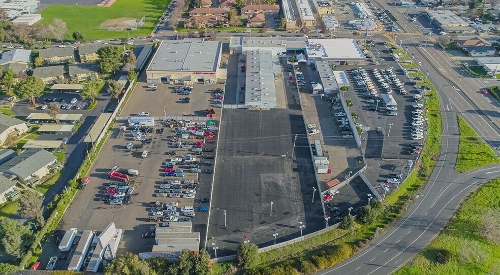 More Photos Of 4949 Thornton Ave, Fremont Warehouse For Lease