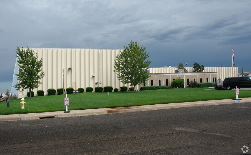 More Photos Of 5050 Ironton St, Denver Warehouse For Sale