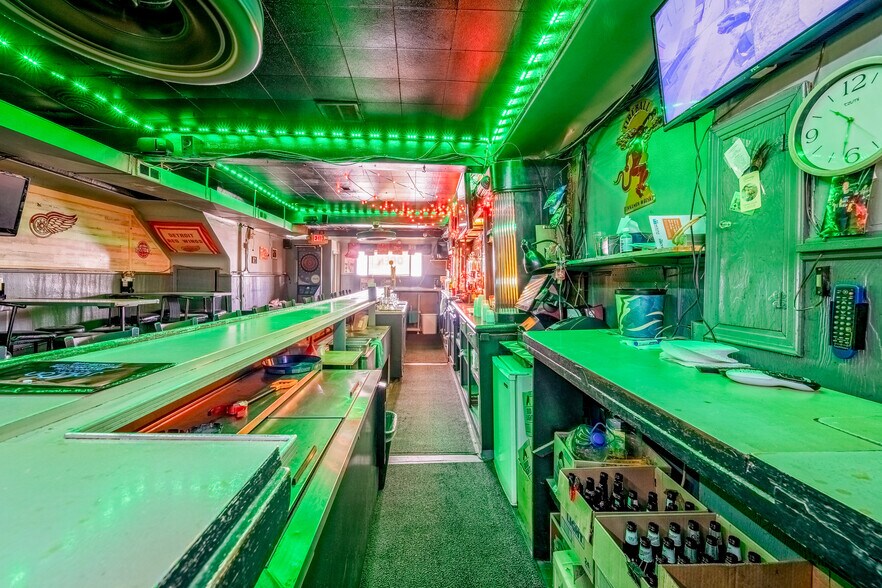 More Photos Of 19430 W Warren Ave, Detroit Specialty For Sale