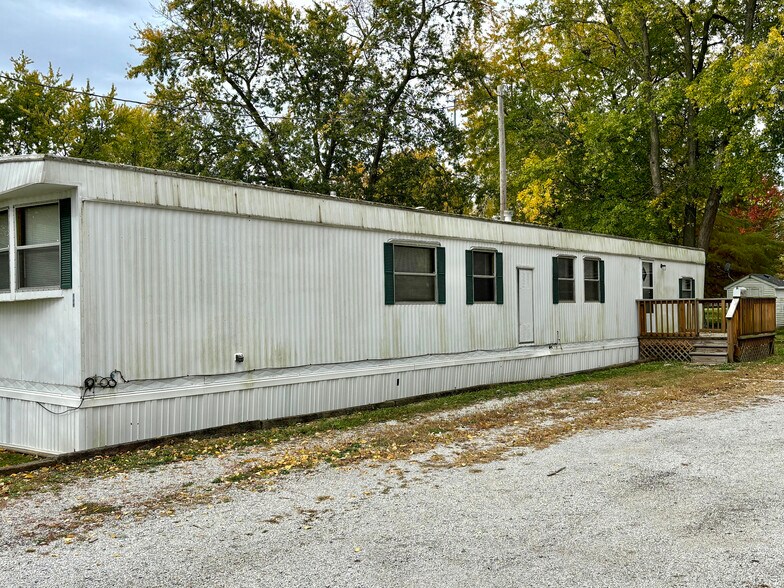 More Photos Of 521 S Emmett St, Virden Manufactured Housing Mobile Home Park For Sale