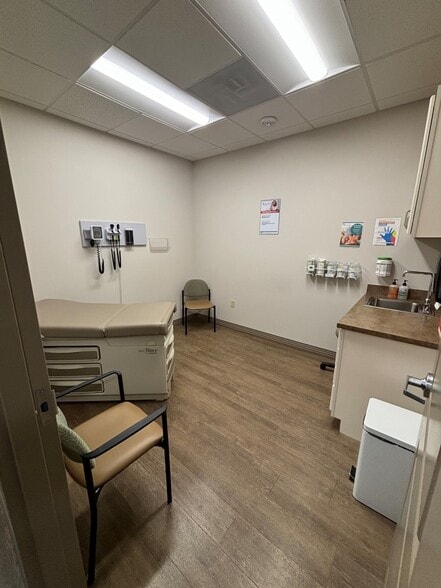 More Photos Of 2701 W St Isabel St, Tampa Medical For Sale