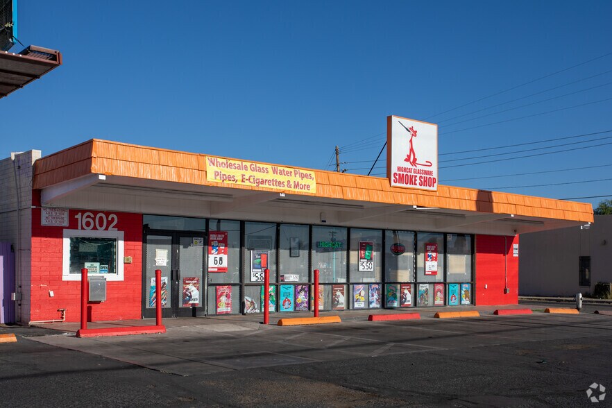Primary Photo Of 1602 S Craycroft Rd, Tucson Convenience Store For Sale