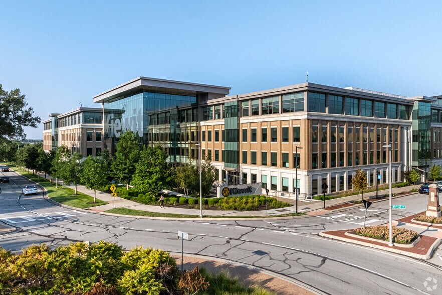 More Photos Of W 87th St Pky @ Renner Blvd, Lenexa Unknown For Lease