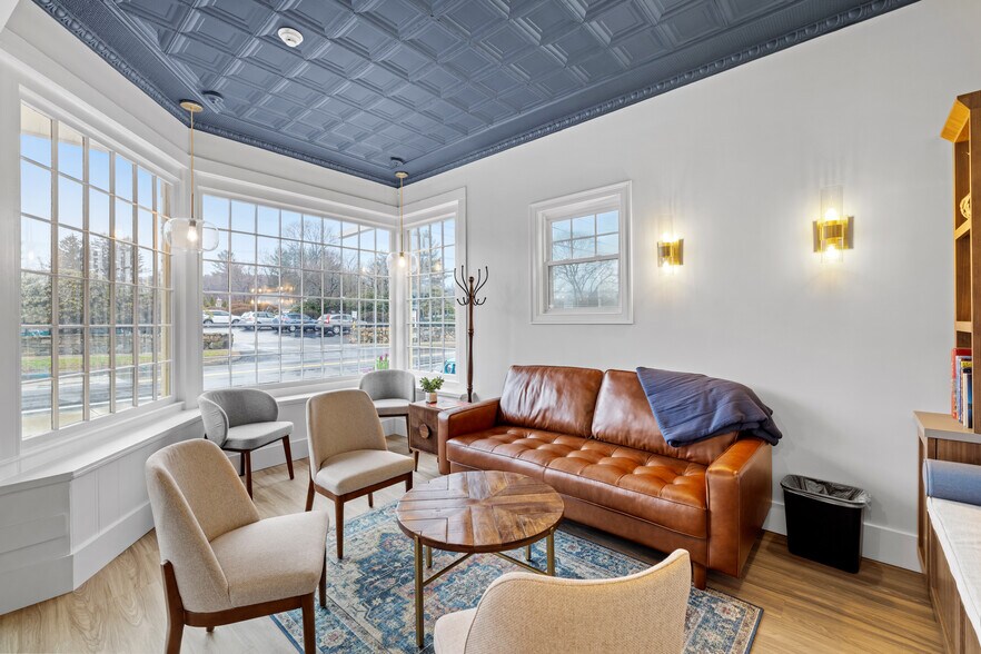 More Photos Of 14 Main St, Southborough Medical For Sale