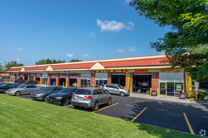 More Photos Of 2730 Austell Rd, Marietta Auto Repair For Lease