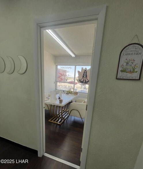 More Photos Of 2159 McCulloch Blvd N, Lake Havasu City Storefront Retail Office For Lease