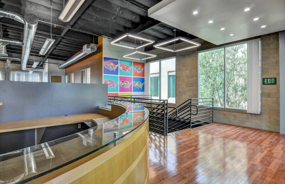 More Photos Of 8961 Research Dr, Irvine Office For Lease